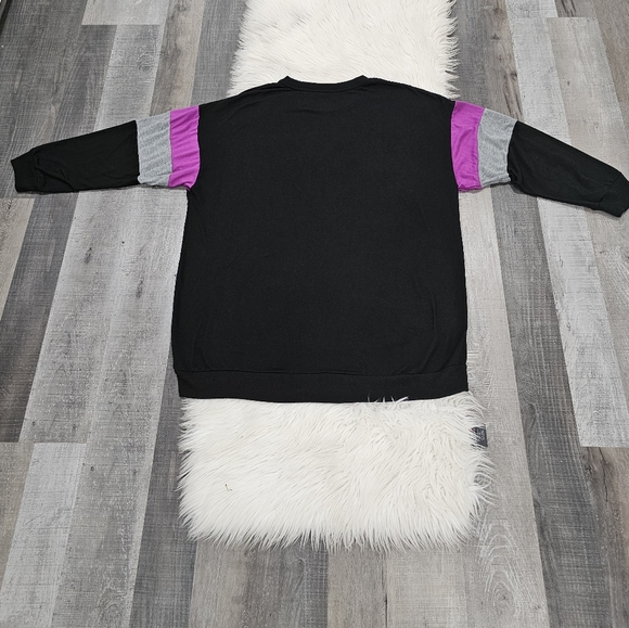 Disney  What AWonderful Nightmare Sleep Shirt - Picture 5 of 7